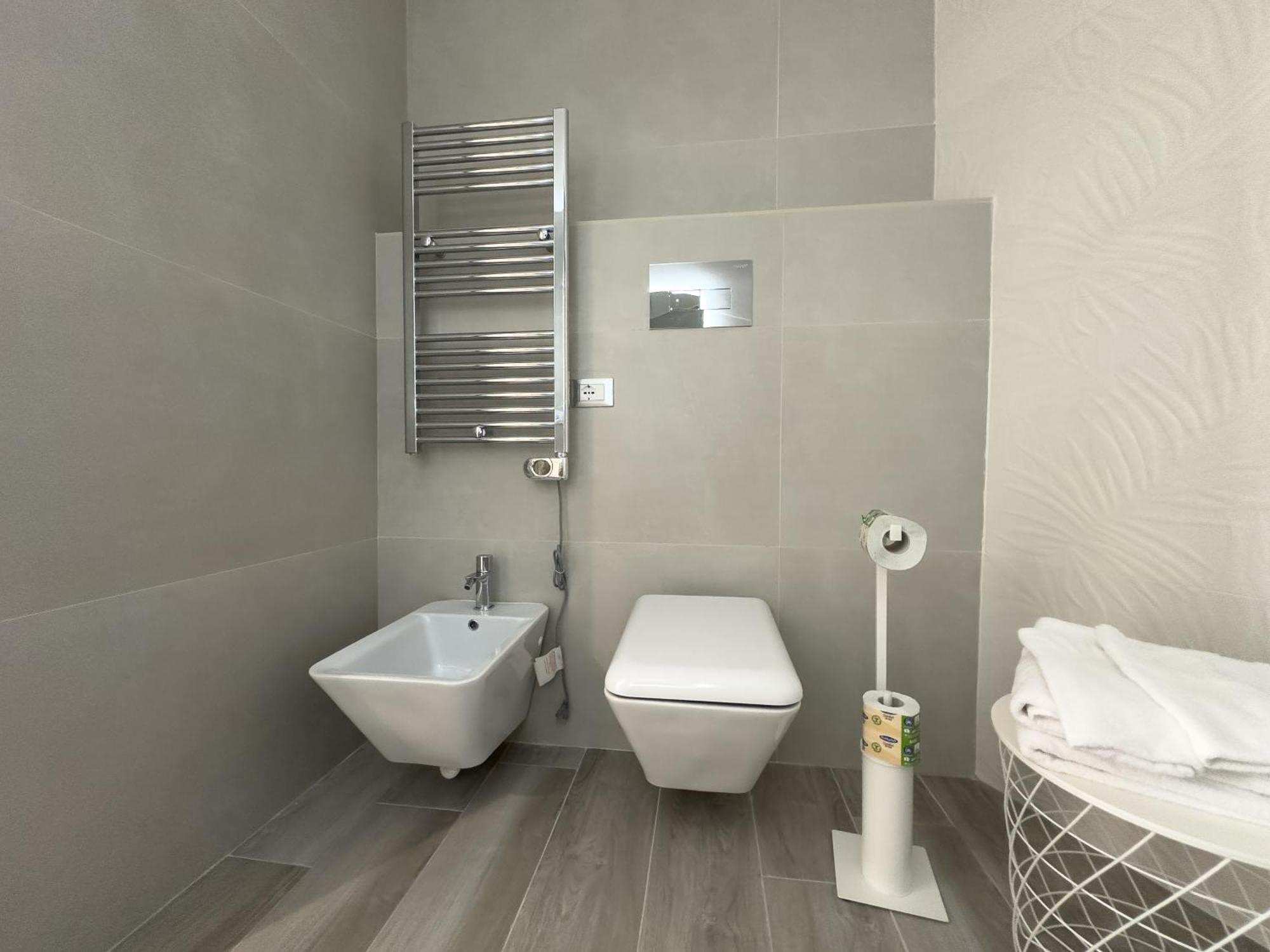Al Civico3 Home & Suites Salerno Exterior photo